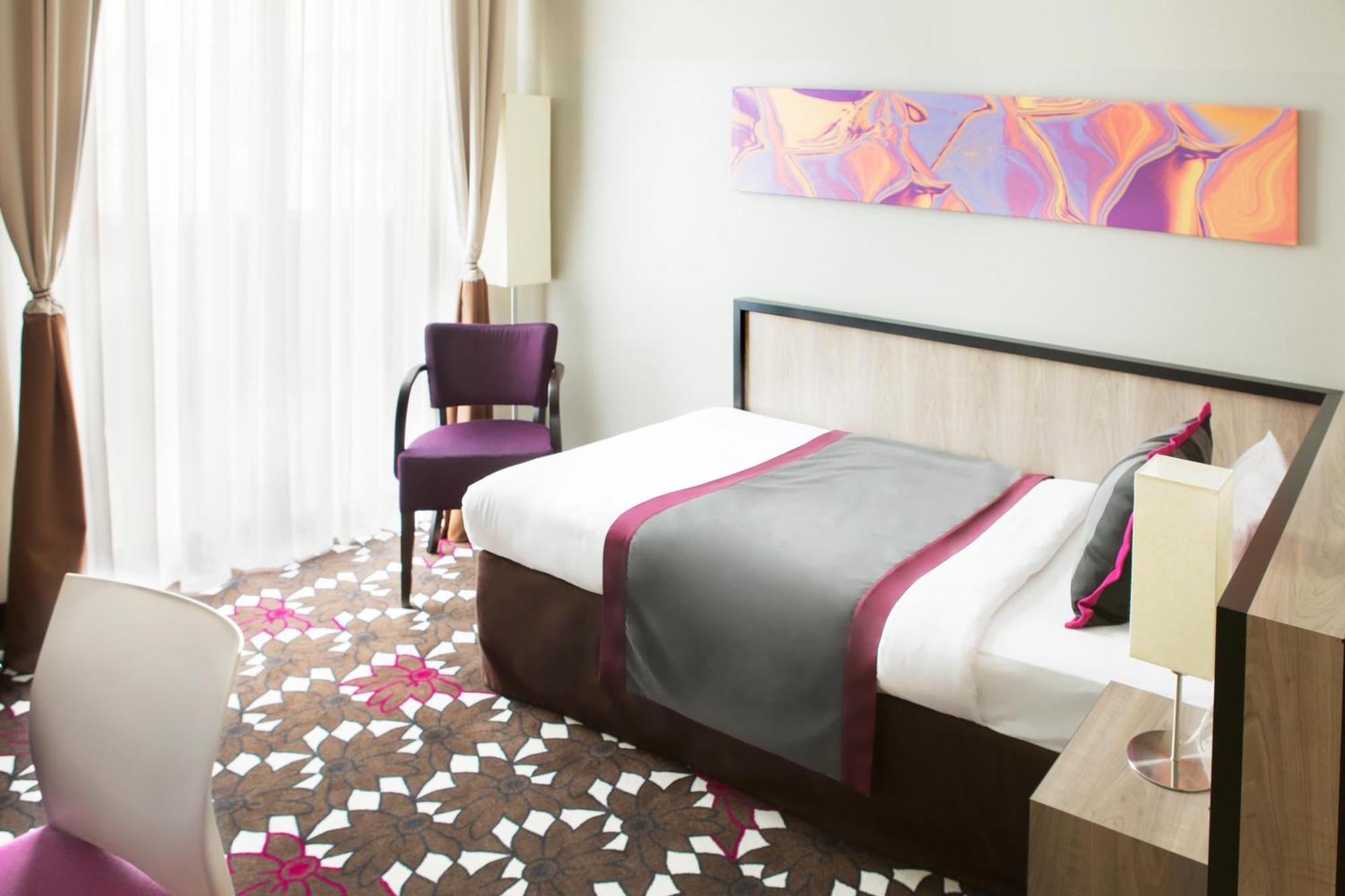 Mercure Moa 4*